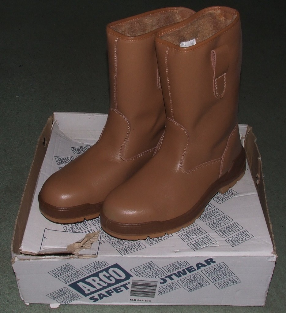 arco rigger boots